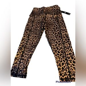 3 for 25 - BNWT Leopard Workout Capris - Size Small